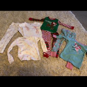 3 sets of 3T girls pajamas